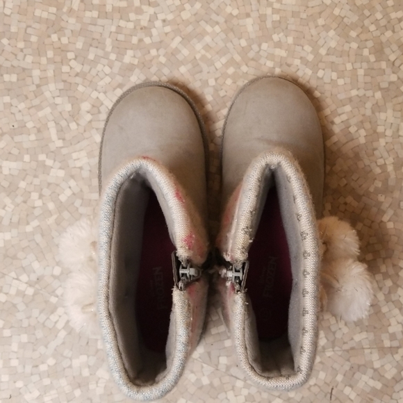 Frozen booties - Picture 3 of 6